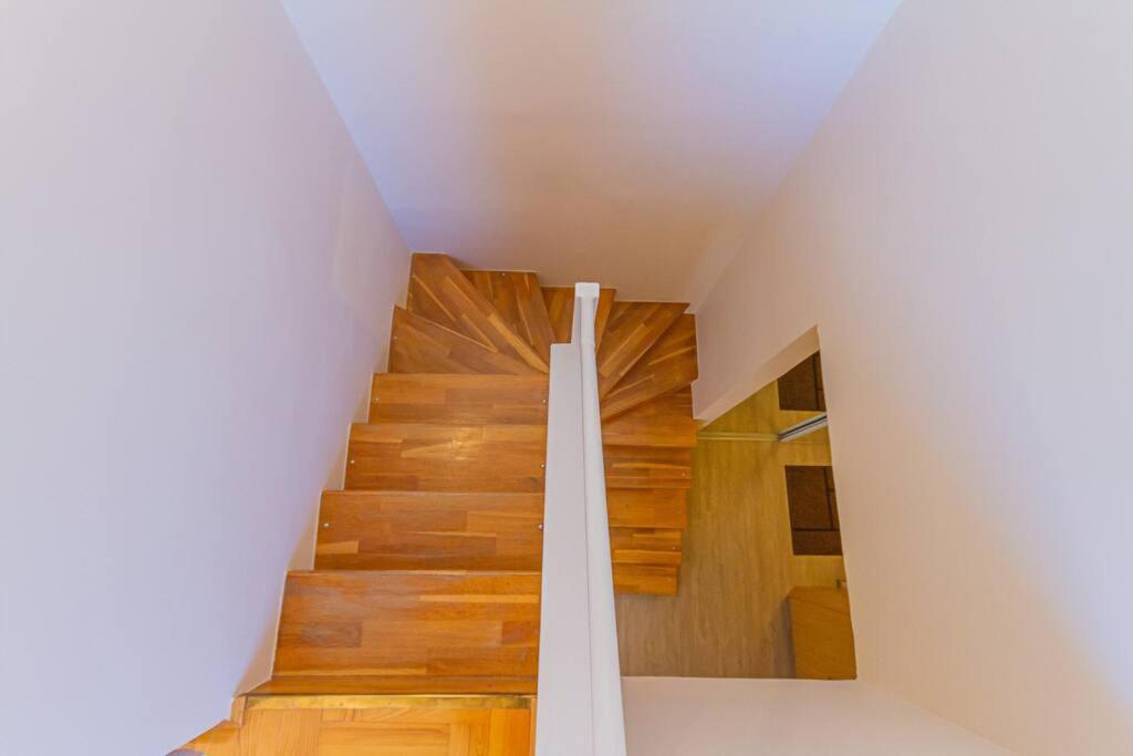 Roomy Apartment 80Sqm At City Center Free Parking Space, Ac & Balcony بودابست المظهر الخارجي الصورة
